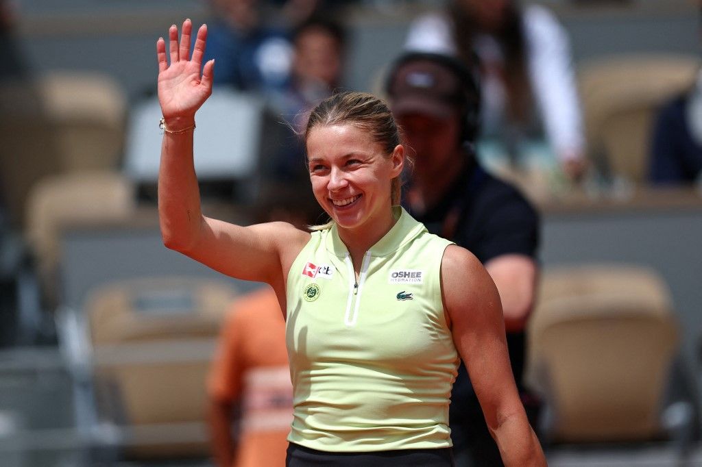 Quién es Maja Chwalinska, la promesa polaca del tenis que hizo historia al alcanzar la final de Roland Garros