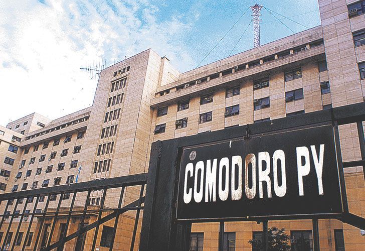 Los fiscales alertan sobre "abrumadora" cantidad de renuncias