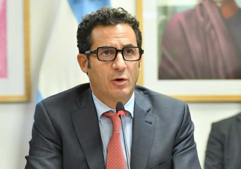 El Gobierno autorizó el ingreso de insumos médicos pendientes