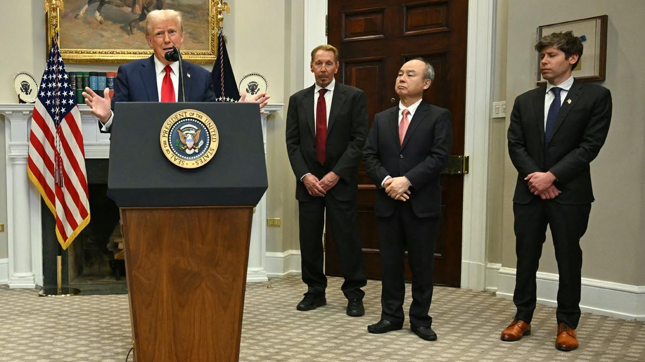 Donald Trump anunció una inversión de US$500 mil millones en inteligencia artificial