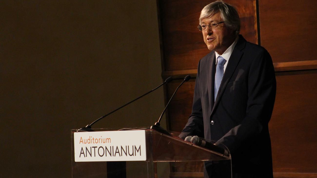 Alejandro Roemmers recibió el Premio San Francesco en Roma