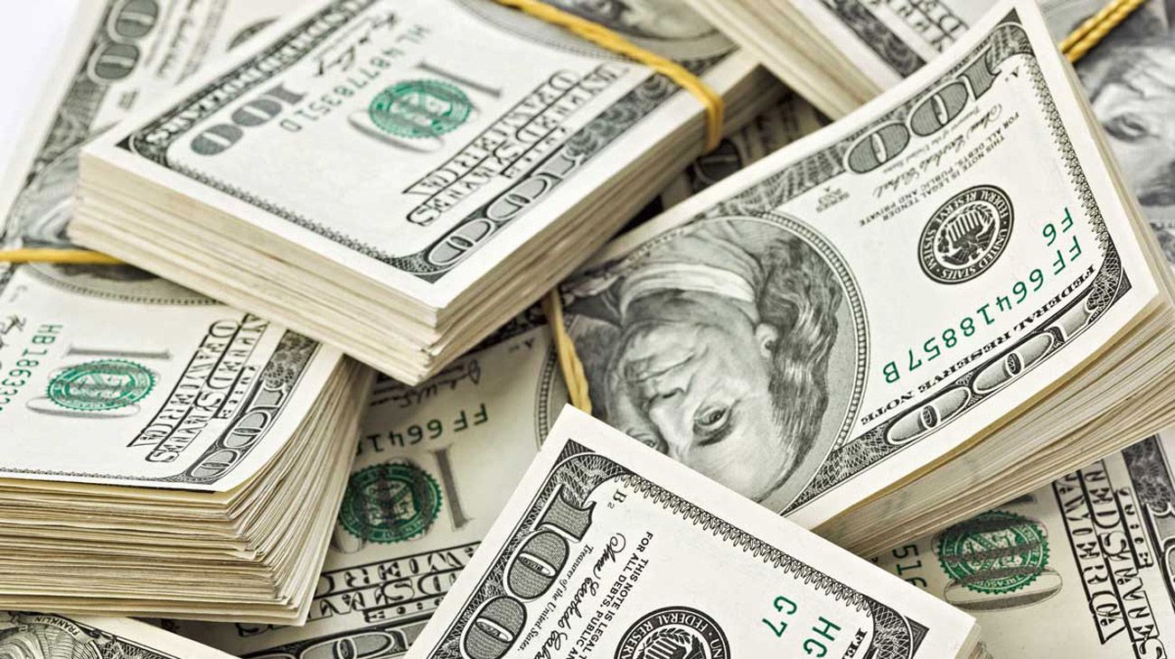 Al promediar el "supermartes", el dólar subía 14 centavos