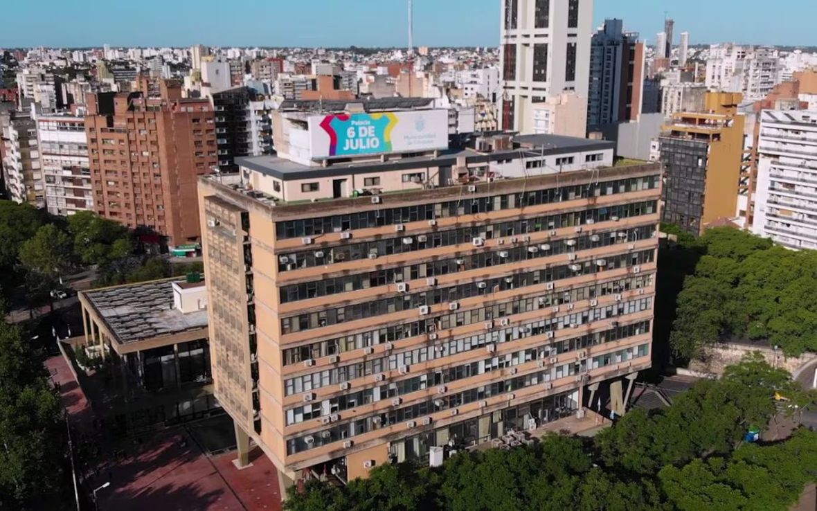 Detuvieron a un inspector municipal de Córdoba acusado de extorsionar a comerciantes: investigan una trama con más implicados