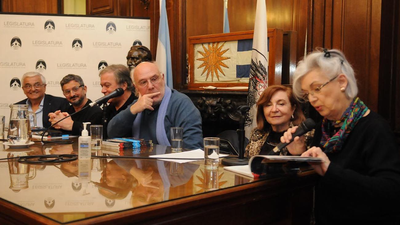 La rivalidad Gálvez-Lugones, Década Infame y un famoso Congreso: el libro sobre la génesis del PEN Club de Buenos Aires