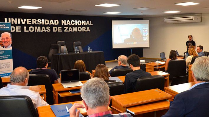 Joseph Stiglitz en la UNLZ
