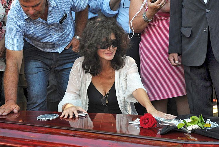 Una procesión con jineteada y guitarra para el último adiós al actor Lito Cruz