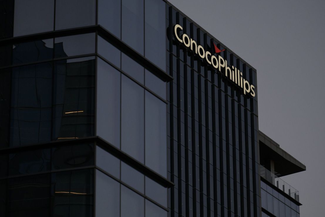 ConocoPhillips planea recortar hasta el 25% de su plantilla