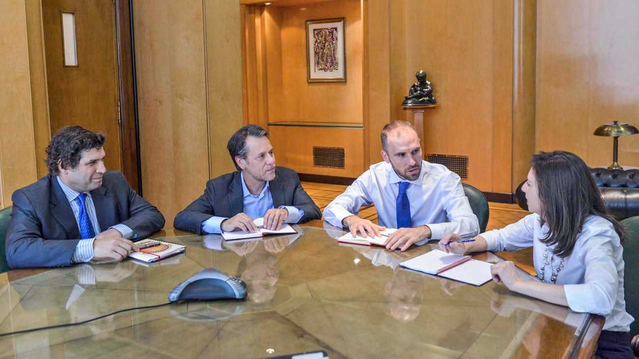 ¿Falso positivo? Ahora le dio negativo el hisopado al funcionario del FMI
