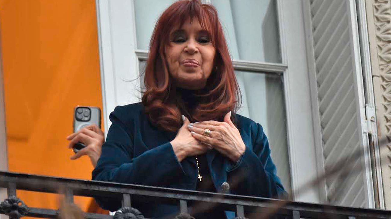 Cristina Kirchner: "Che Milei… Campeón… ¡Sos un Presidente muy cobarde!"