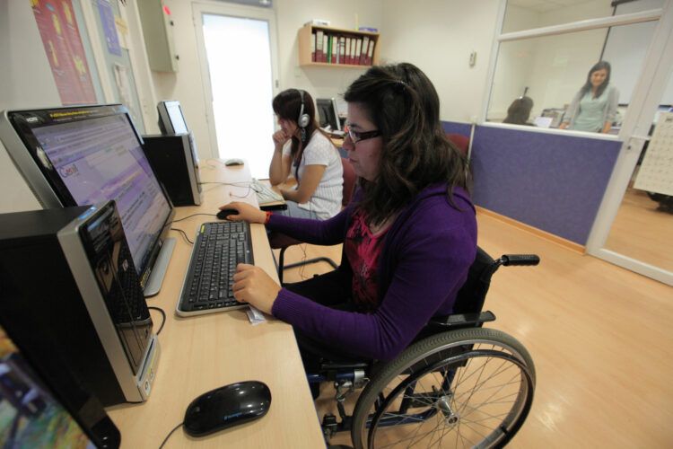 El abismo laboral de las mujeres con discapacidad: sólo el 15% accede a un empleo formal