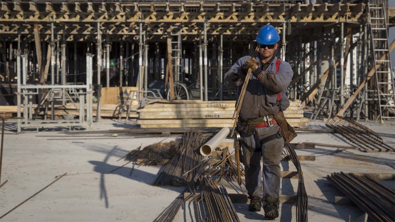 La industria cayó un 6,8% interanual en octubre de 2018 y se desplomó 6,4% la construcción