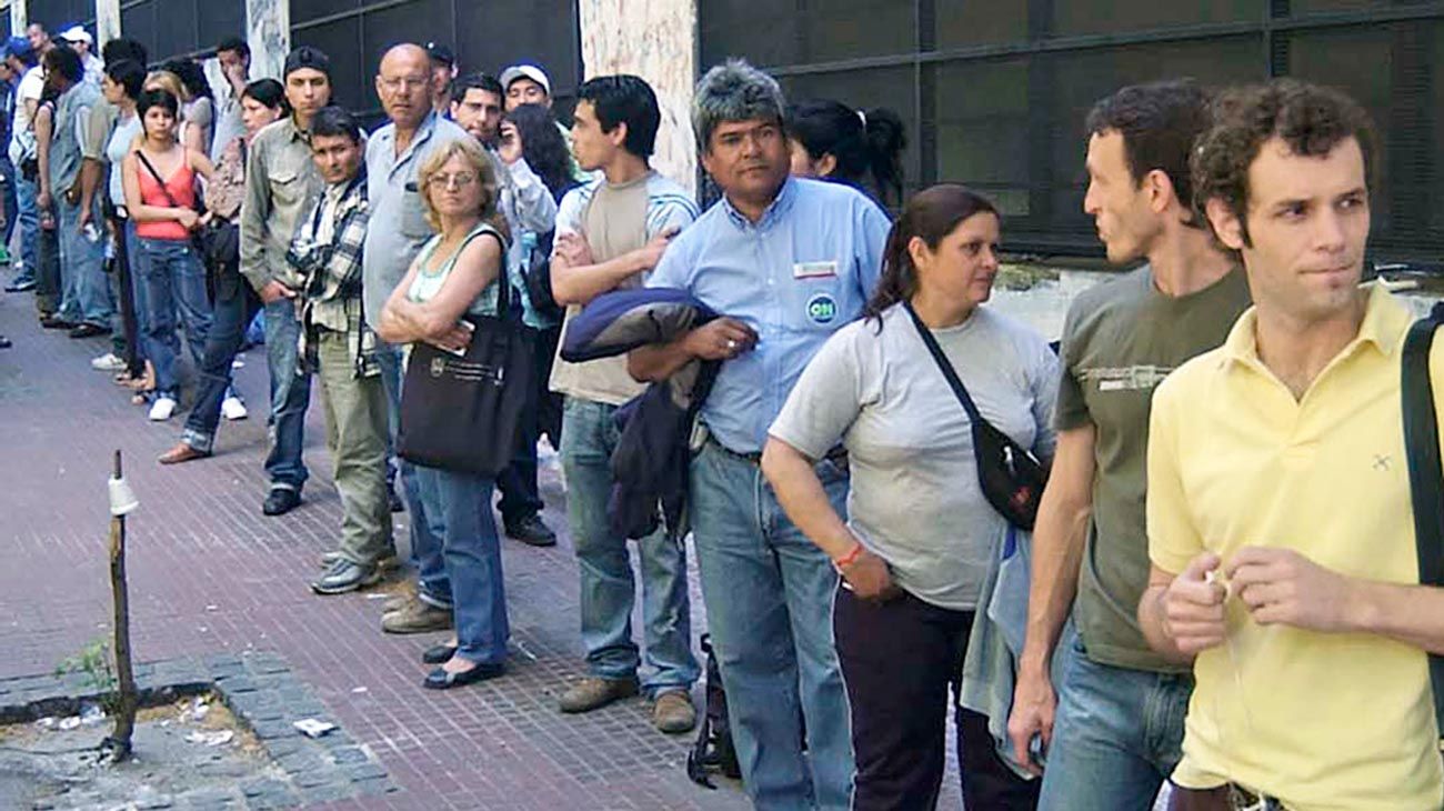 Advierten problemas inminentes en el mercado laboral estadounidense