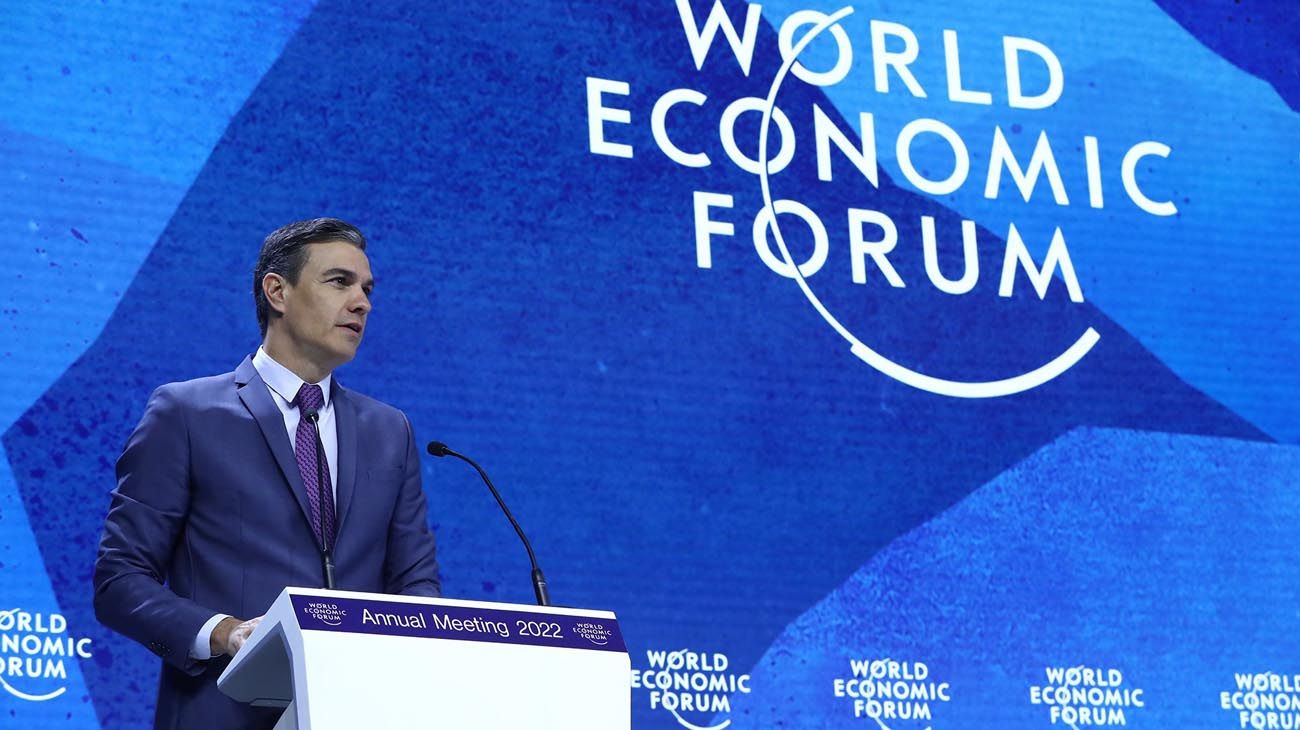 El presidente español insta a cobrar impuestos a “los beneficios caídos del cielo”