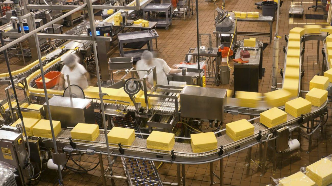 La economía cayo un 2,1%: persiste la recesión