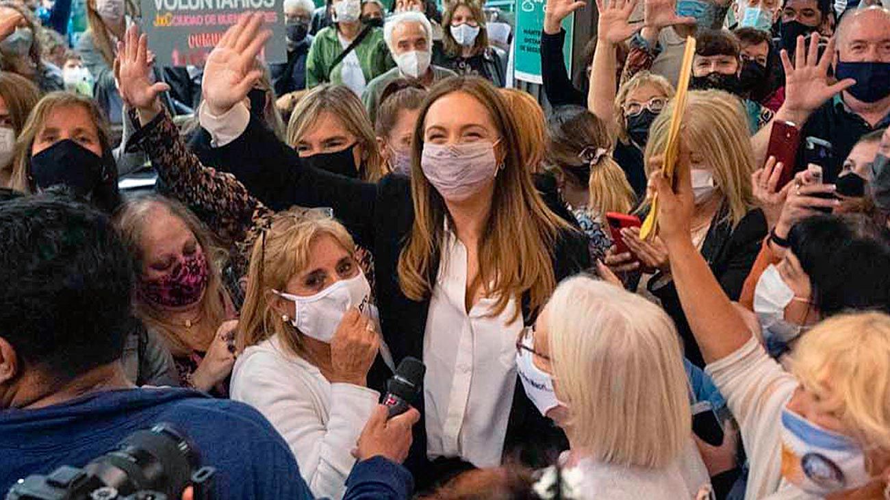 Vidal rearma su campaña porteña en el tramo final