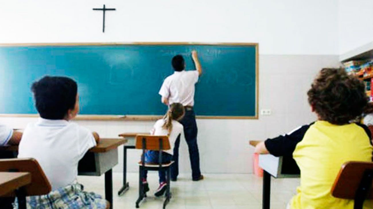 Piden que no haya escuelas católicas