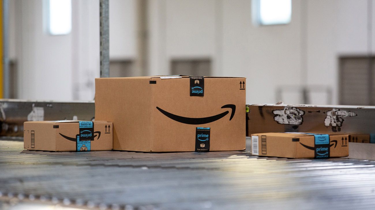 Amazon sube los sueldos justo antes de temporada navideña