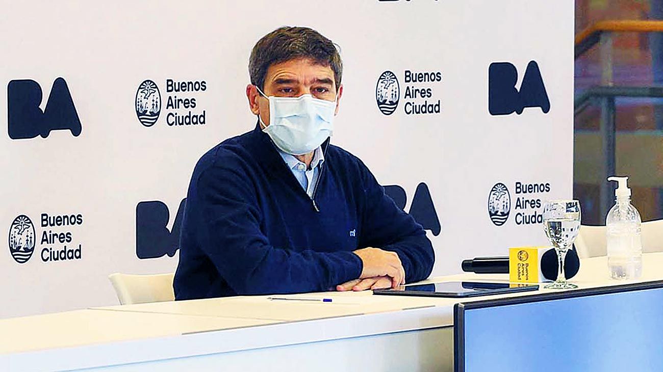 Ciudad convoca a voluntarios para combinar vacunas