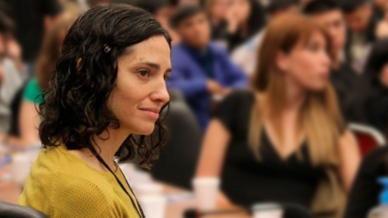 Paula Penacca: "Milei quiere instalar una modalidad monárquica"