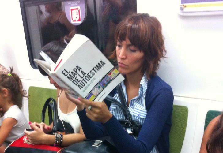 ¿Qué lee la gente en el subte?