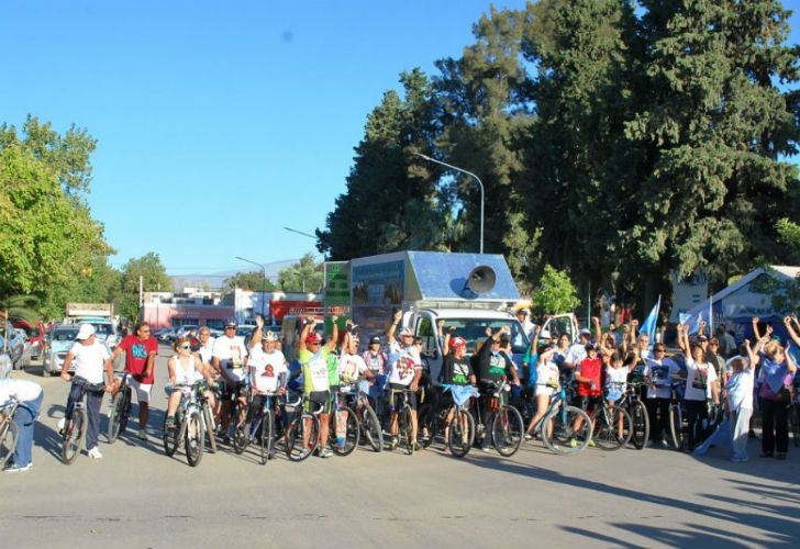 Por la Ley de Glaciares, llega a la Ciudad una bicicleteada desde San Juan