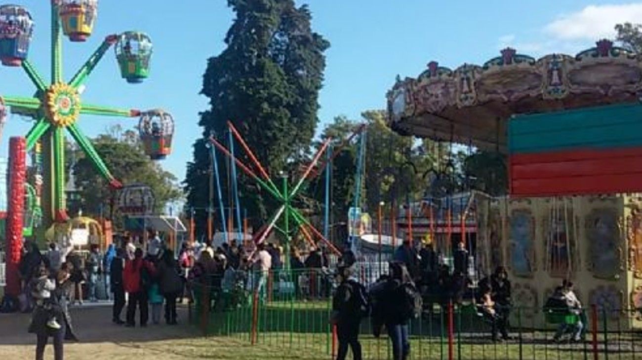 Abogado de las víctimas de un juego que descarriló en La Lucila: "La única seguridad del carrito era una cadena"
