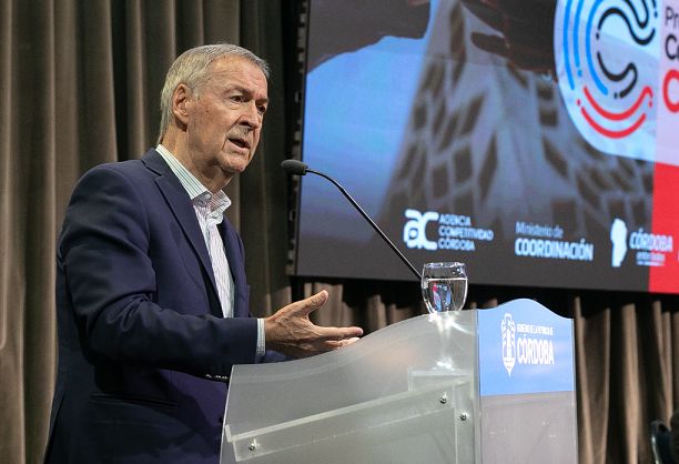 Schiaretti: "Massa se hace el Papá Noel con plata de las provincias"