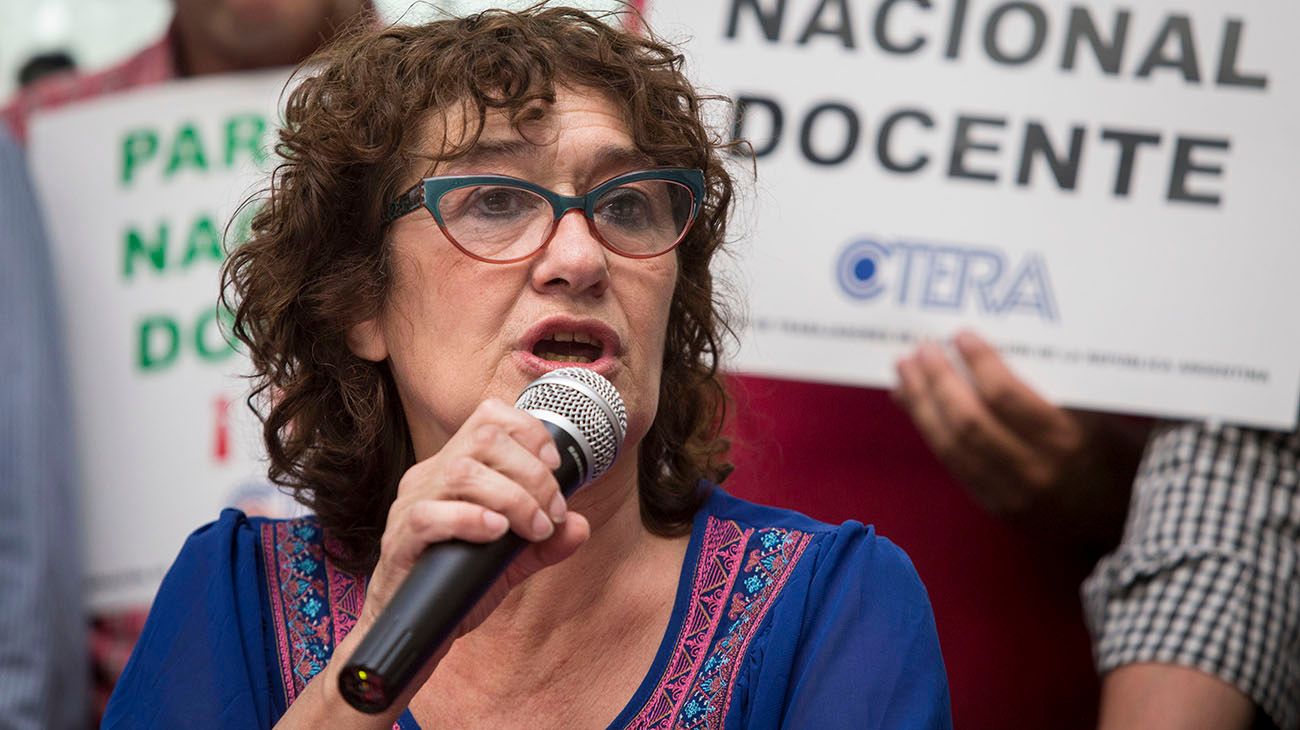 Por la represión en Chubut, docentes harán un paro el martes