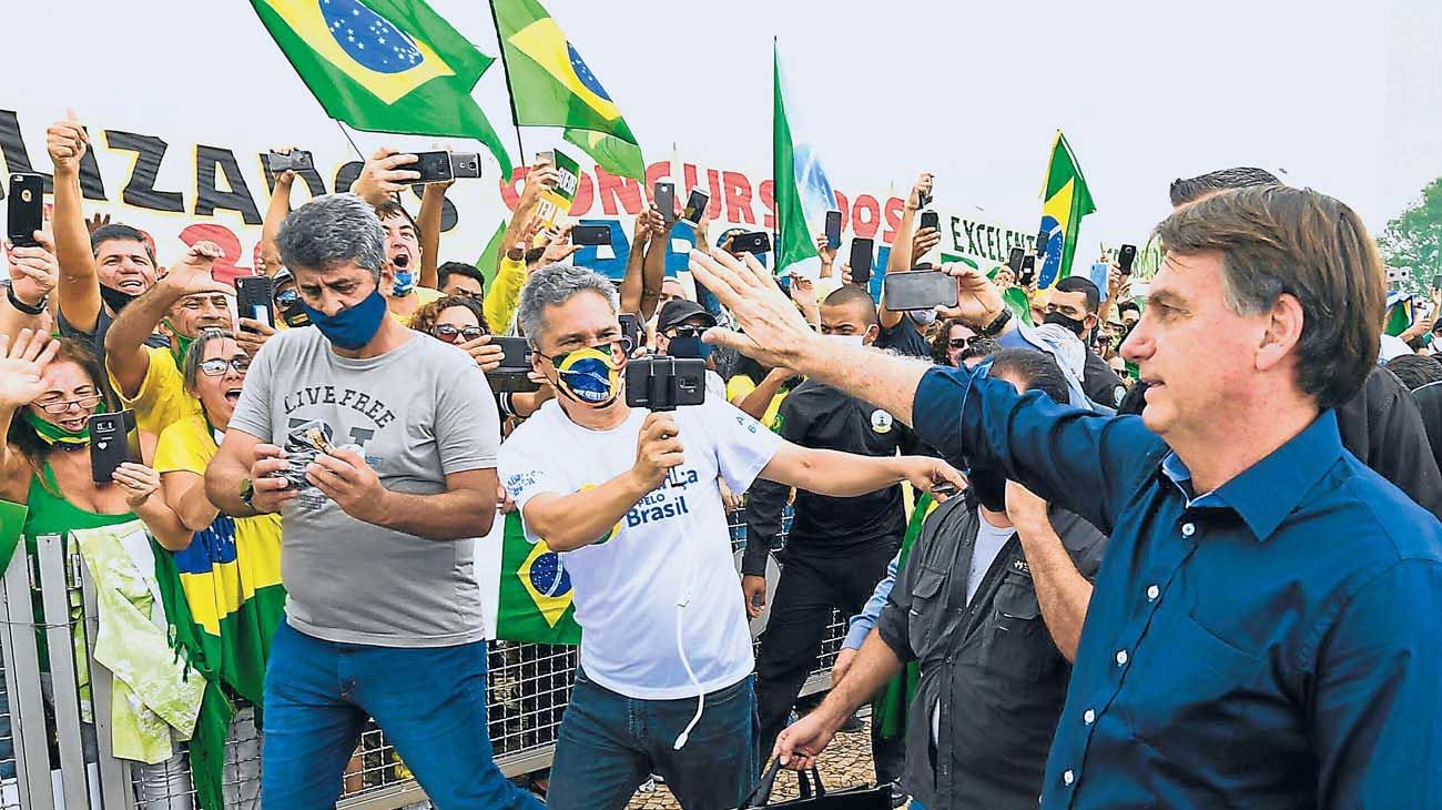 Bolsonaro tiene la popularidad más alta desde que gobierna