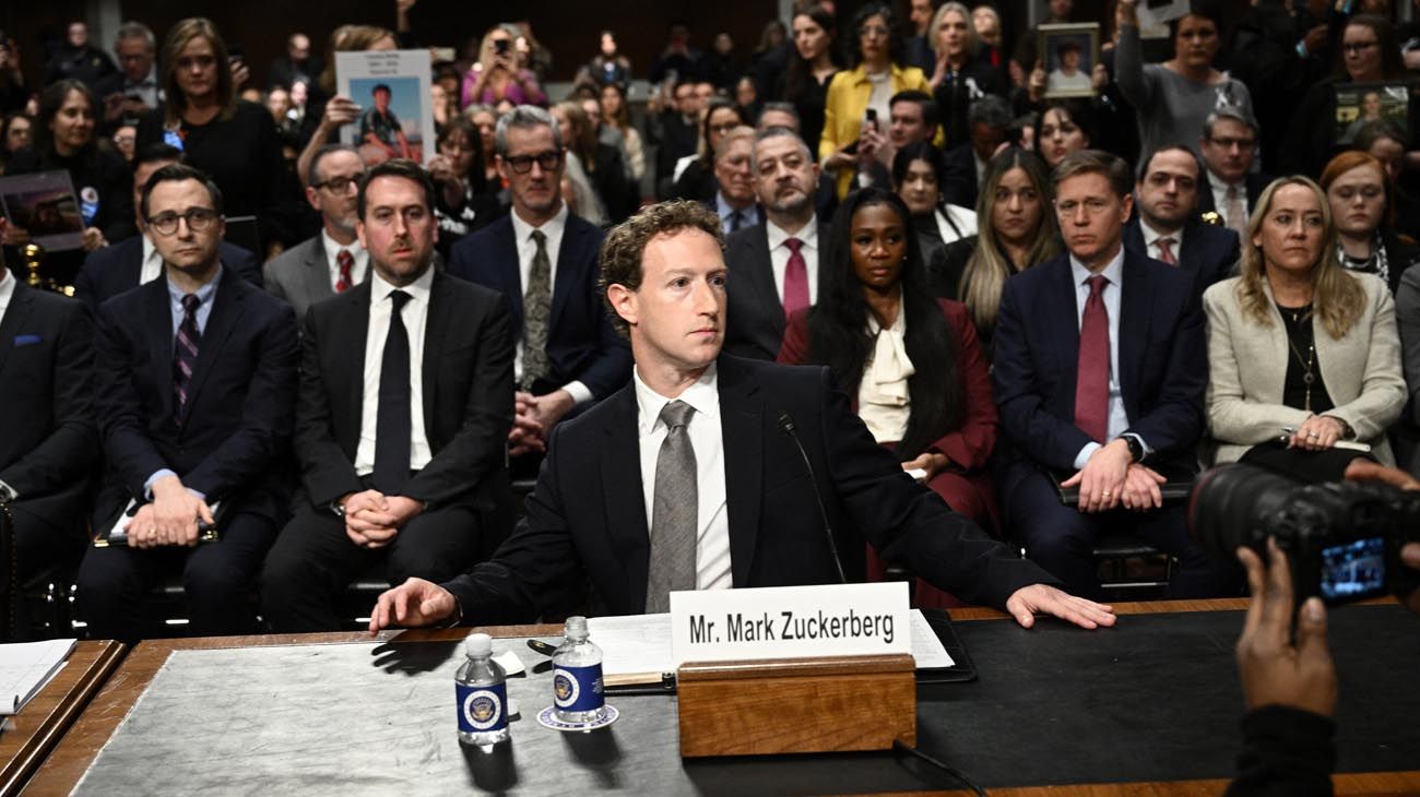 Senadores increparon a Mark Zuckerberg y otros directivos de redes sociales por no proteger a los menores: "Tienen sangre en sus manos"