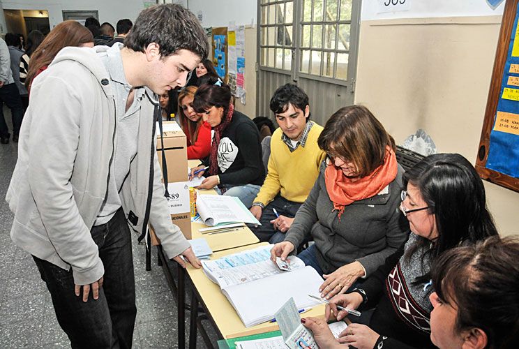 Todo lo que hay que saber antes de ir mañana a votar