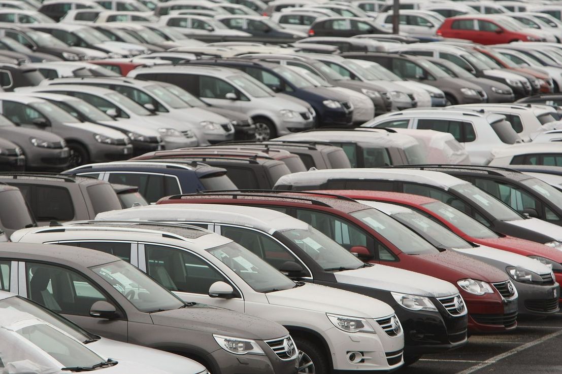Se desplomó la venta de autos usados