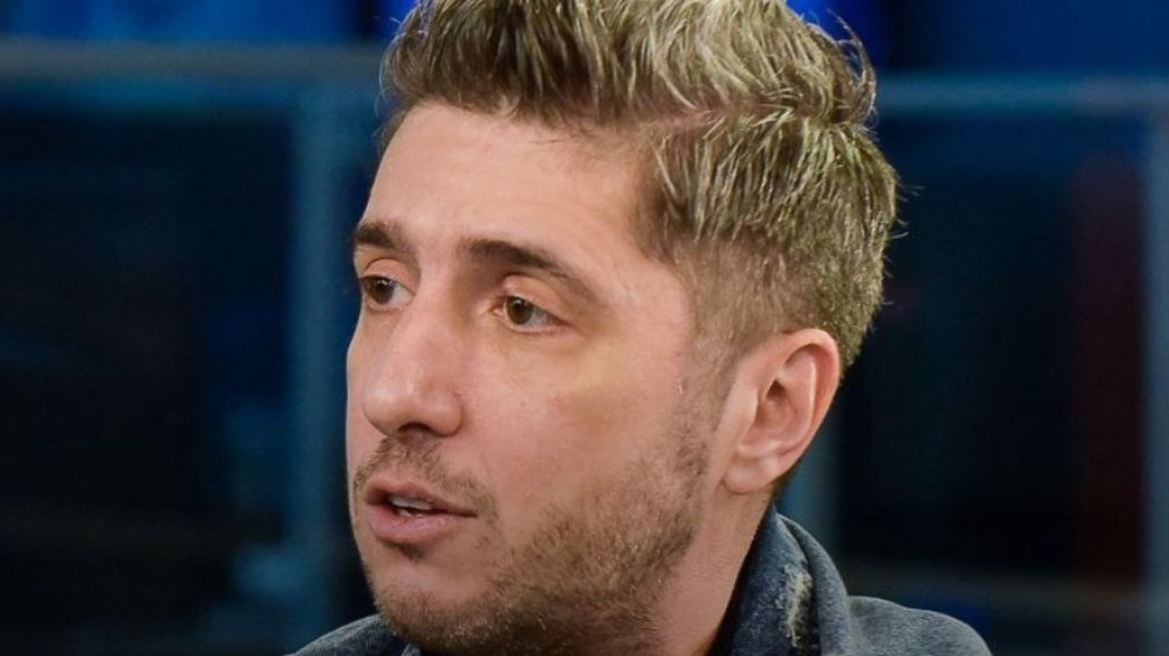 Jey Mammon se fue del país