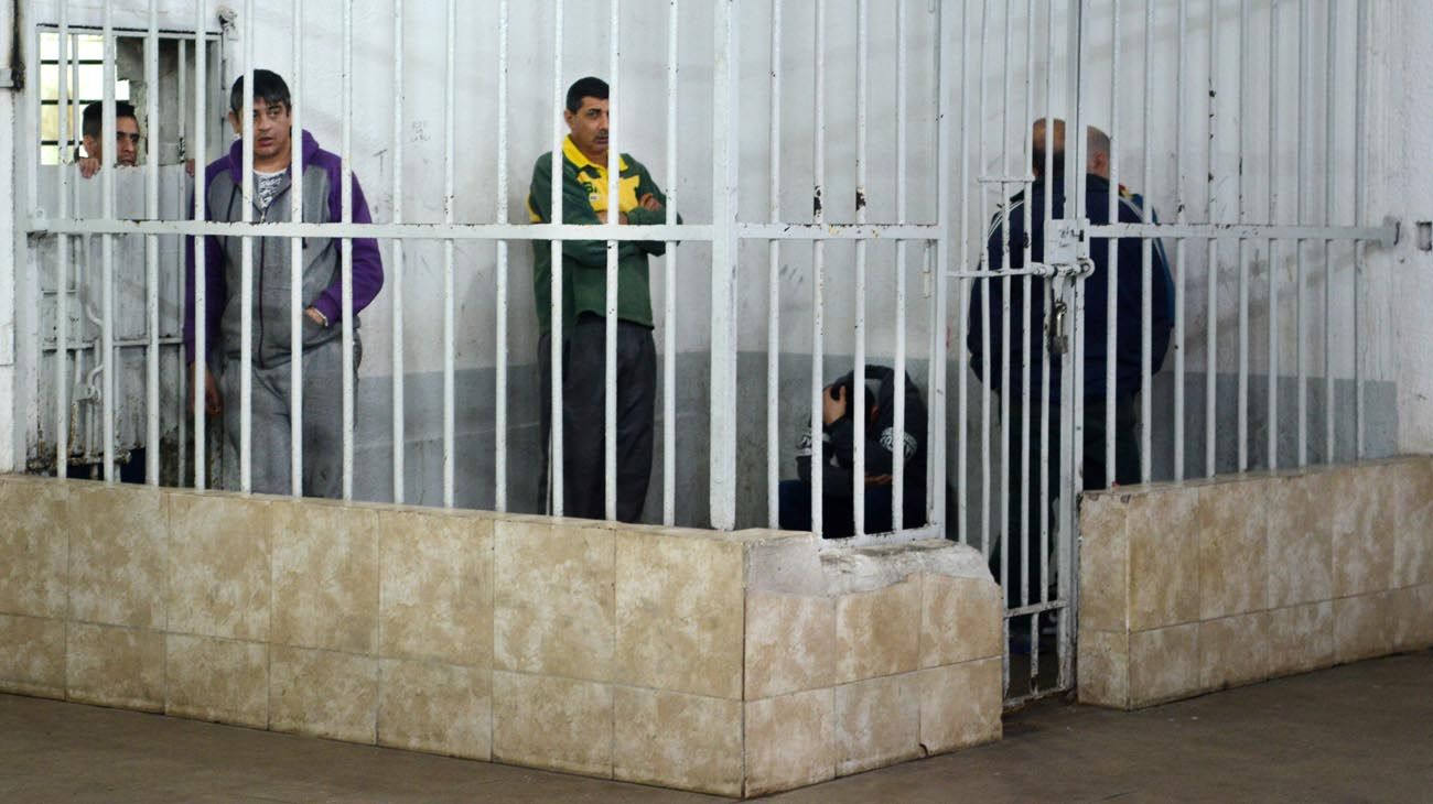 Piden a la Corte bonaerense que vacunen a los presos que son de riesgo