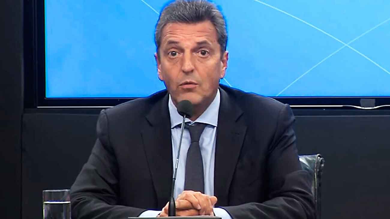 Con el canje de bonos, Massa busca oxígeno hasta junio cuando vuelva a auditar el FMI