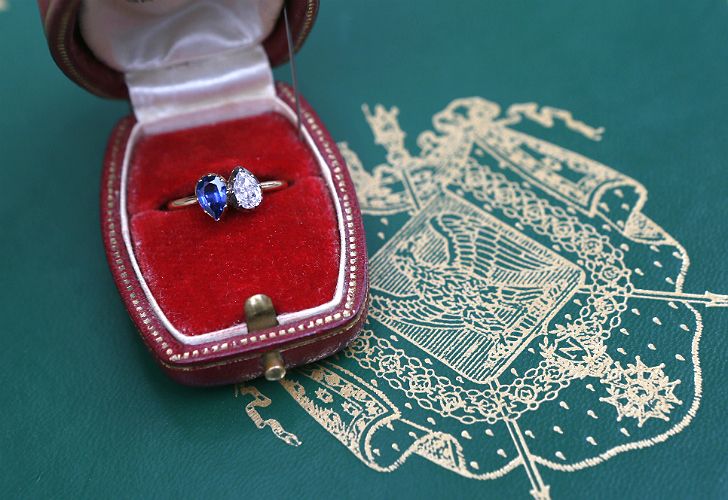 Millonaria subasta del anillo de Napoleón a Josefina