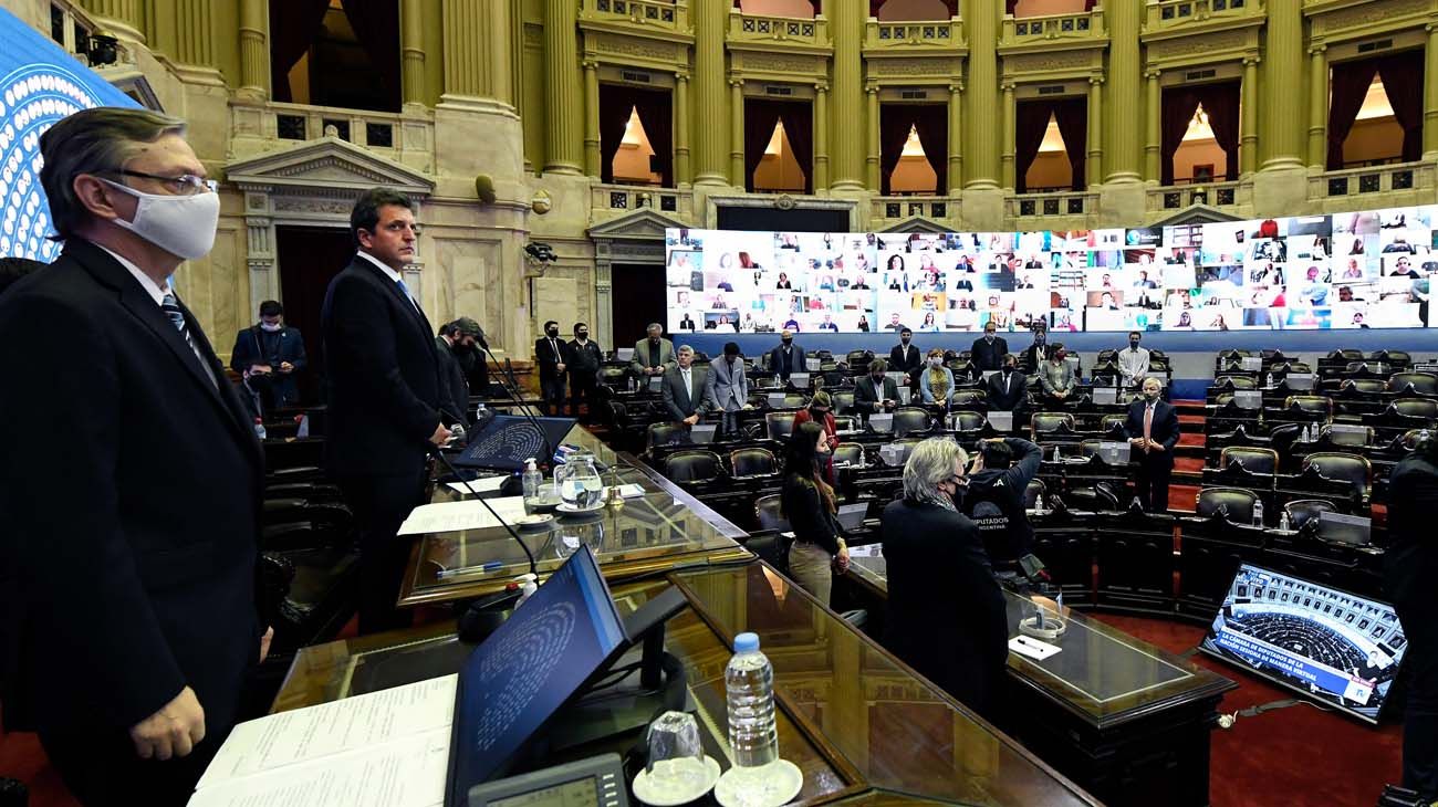 Acuerdan seguir sesionando en Diputados pero con más recaudos