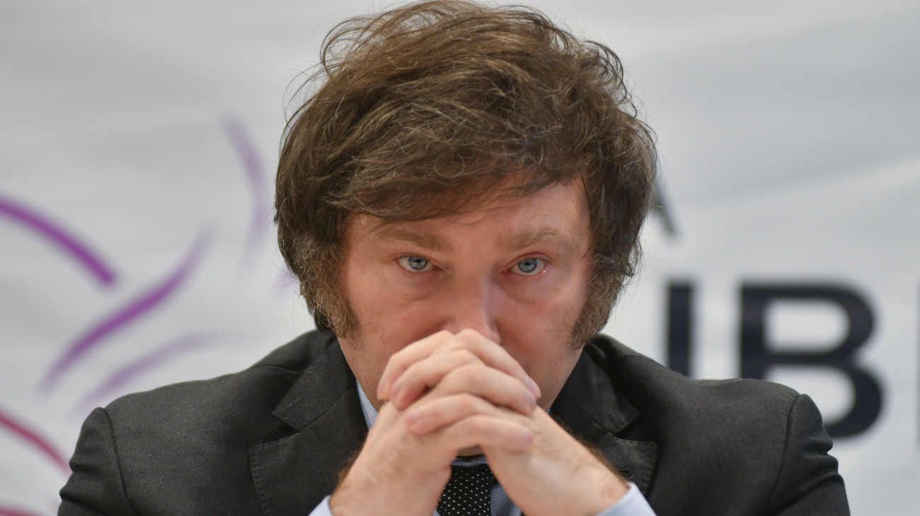 Javier Milei, misión imposible entre el “gatito mimoso” y el león