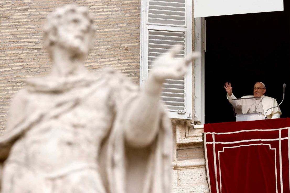 El Papa Francisco cree que "el papado es para toda la vida" y no renunciará, dice su biógrafo