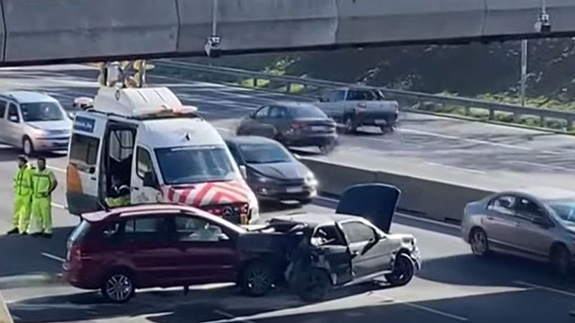Un choque de dos autos a la altura de San Martín generó problemas en la General Paz