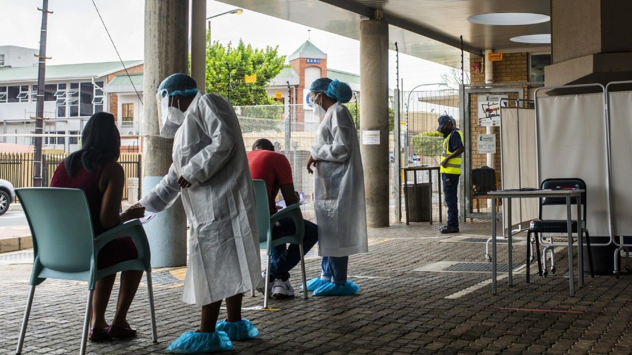 Sudáfrica vivió una quinta ola de Covid-19 pese a la protección de anticuerpos