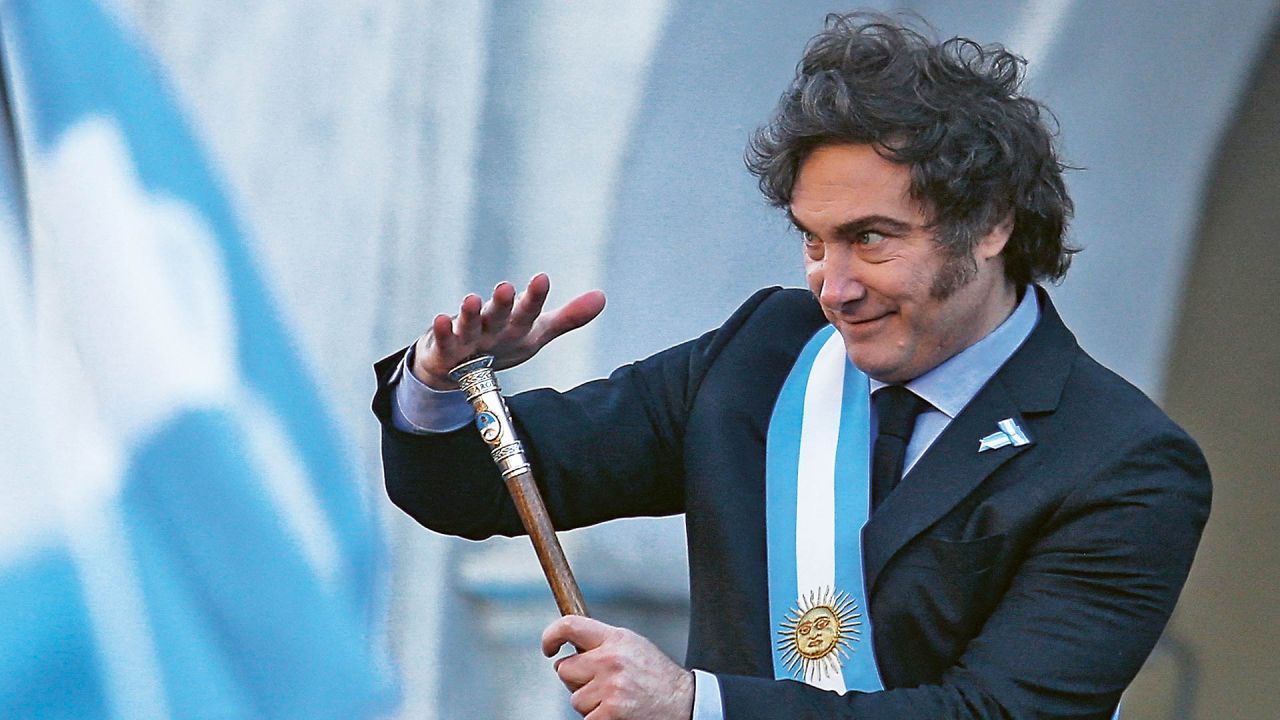 Javier Milei: circo, relato y nada de pan