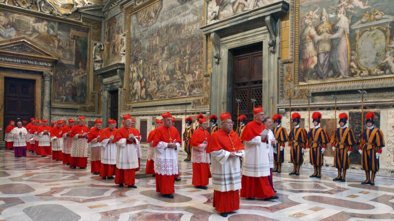 Comenzó el Cónclave 2025 para la elección del nuevo Papa en el Vaticano