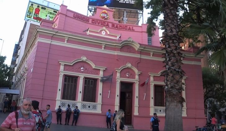 La interna radical viene “conversada”