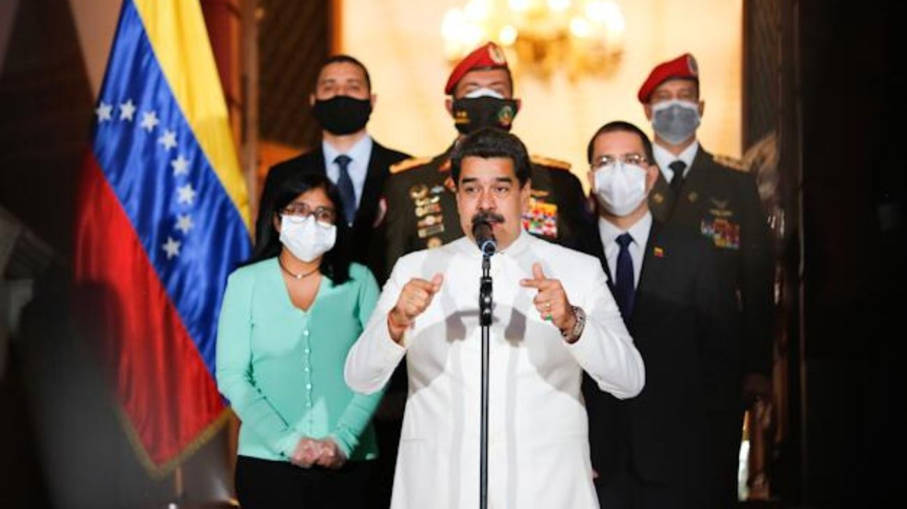 Argentina se distancia de Venezuela