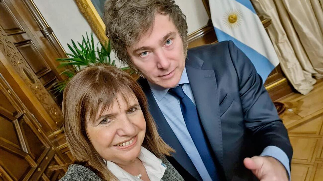 Bullrich quebró a la UCR, se pone el traje de armadora de Milei y va por sumar dirigentes