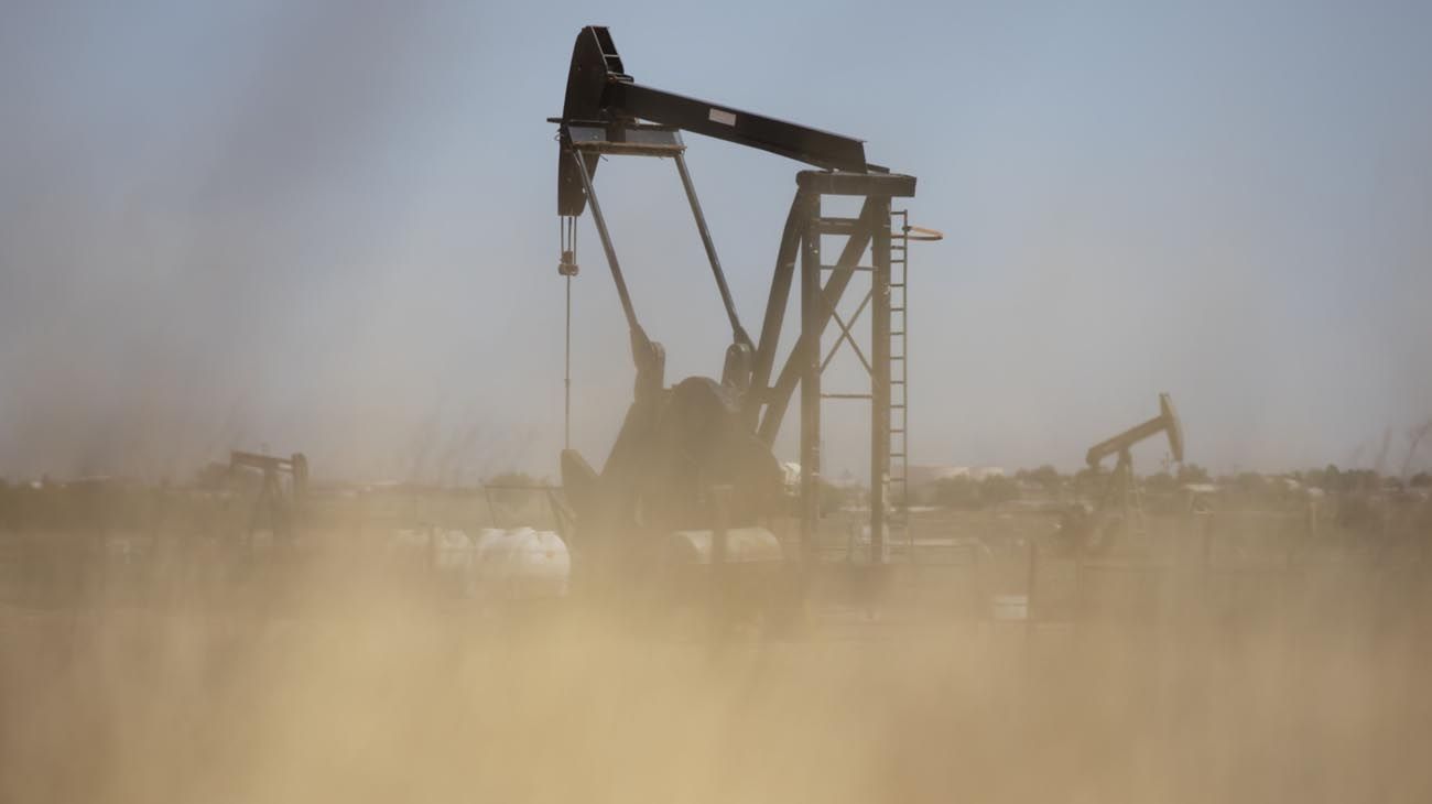 Petroleros: adelantan el pago de 15% de la paritaria a diciembre
