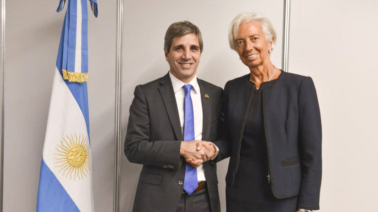 Antes de cenar con Macri, Christine Lagarde se reunió con Luis Caputo