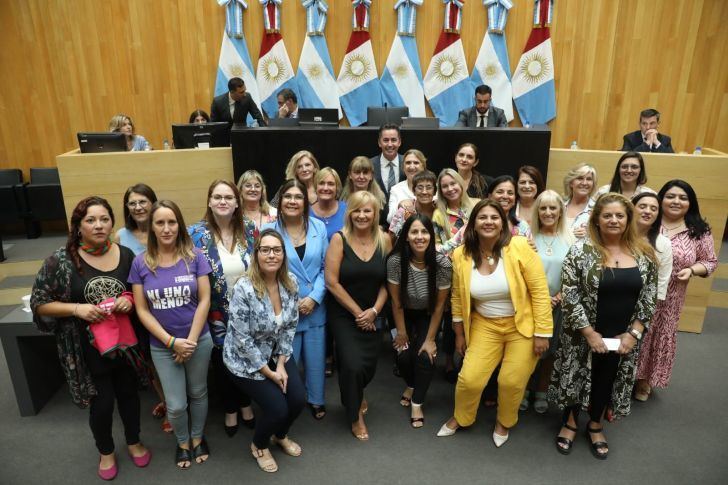 La nueva Unicameral arranca con paridad de género “en retroceso”
