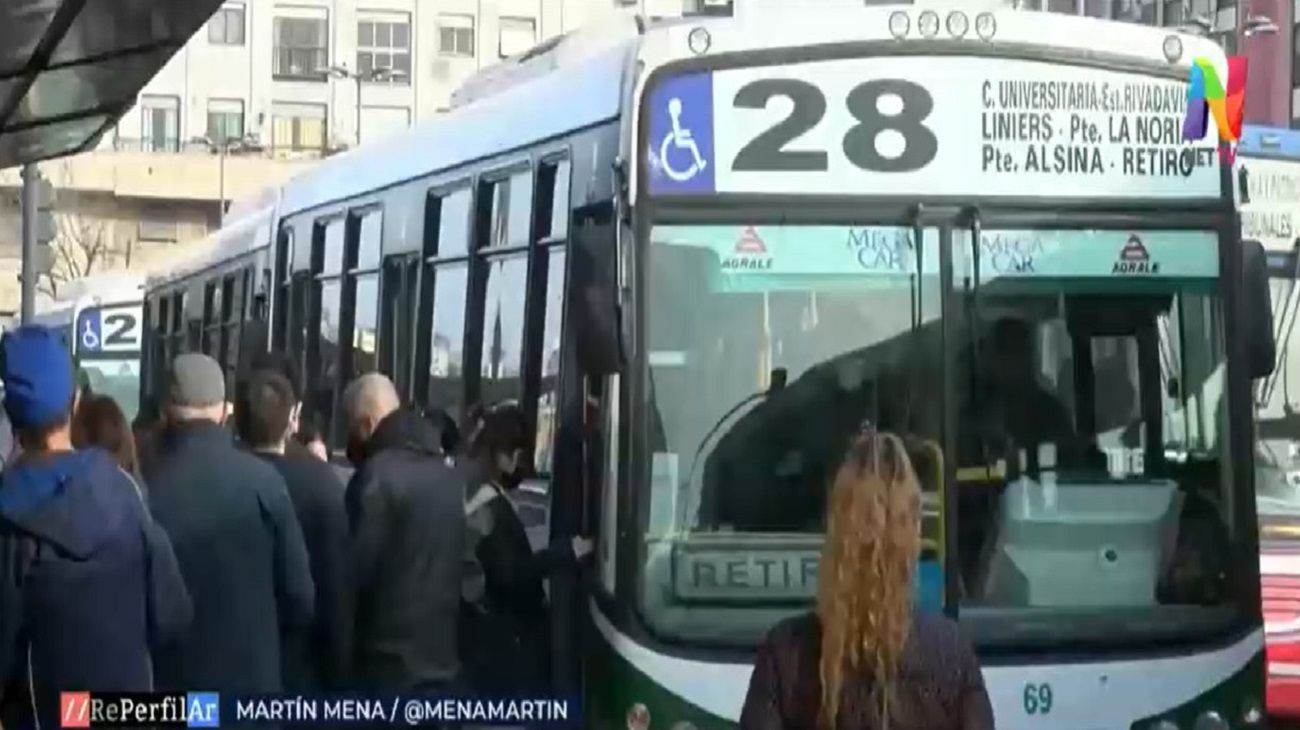 Medidas de ajuste: el Gobierno aumenta el boleto de trenes y colectivos un 40%